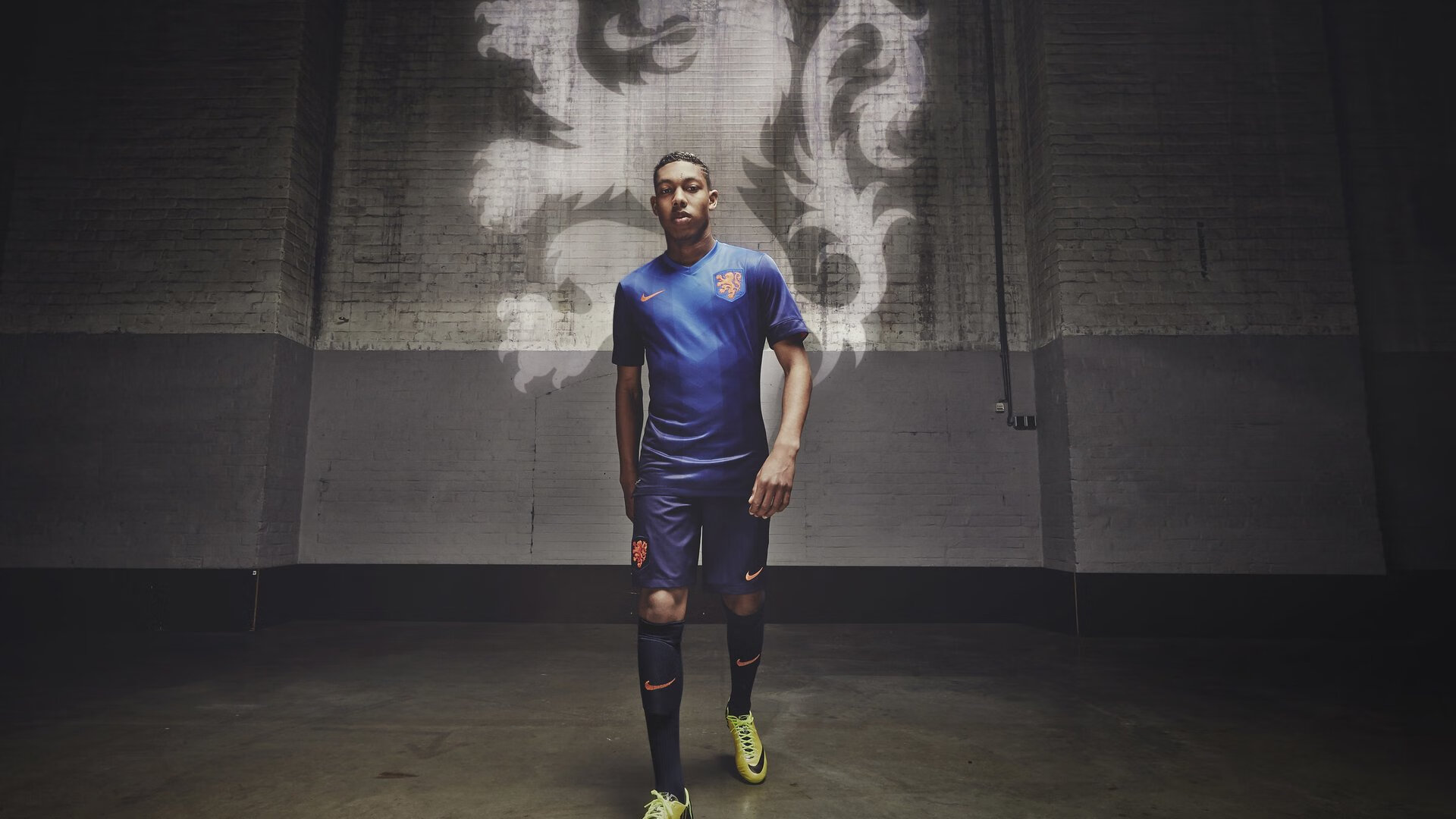 王权更迭夜，摩纳哥铁血绞杀瑞士，C罗天神下凡独掌欧冠乾坤