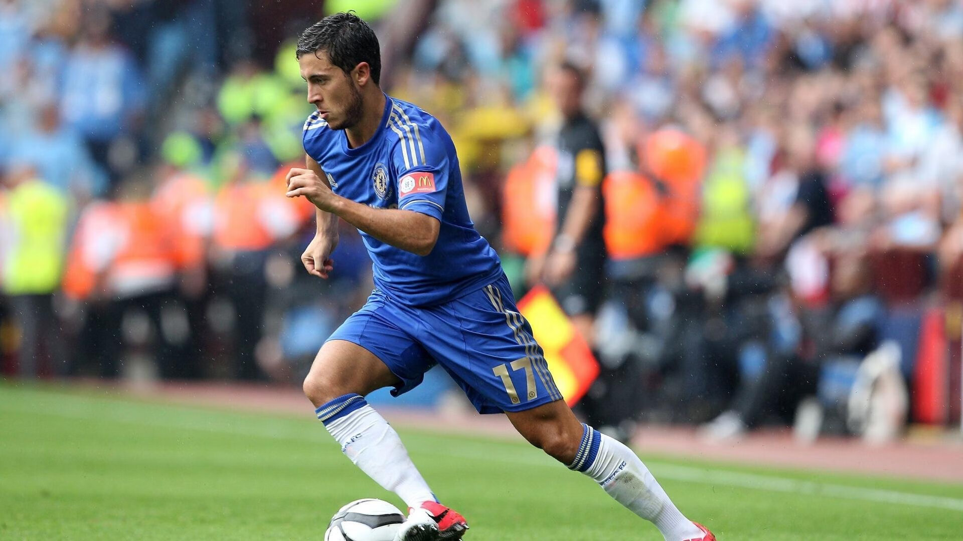 一个人的史诗，奥亚尔萨瓦尔高光之夜，喀麦隆绝境中铸造非洲荣光